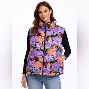 Water repellent Zara Reversible Floral/ Black Puffer Vest